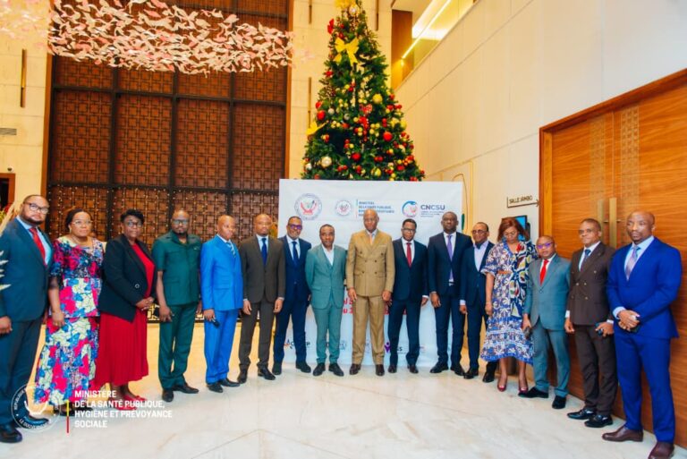 Le ministre de la Santé publique et plusieurs partenaires participent à la revue annuelle du programme de la « gratuité de la maternité et des soins du nouveau-né »