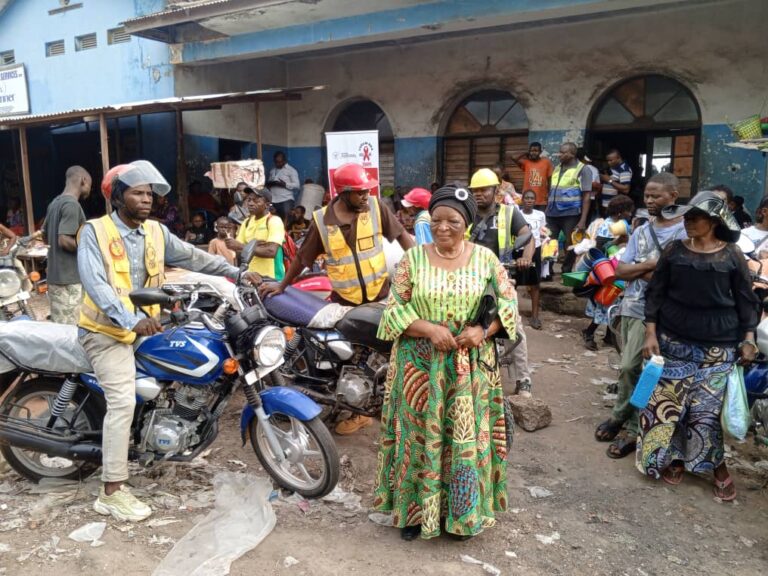 Lutte contre le VIH/SIDA: Le SEP/TSHOPO sensibilise les motards et les vendeuses au Beach IAT Kisangani