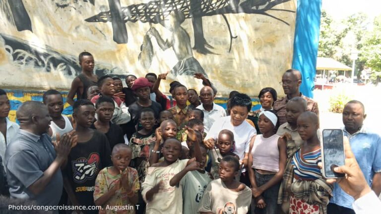 Kisangani : L’honorable Grâce Neema aux côtés des enfants de la rue pour un message d’espoir