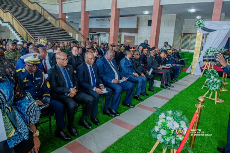 RDC: le Ministre Guillaume Ngefa salue la solidarité centrafricaine aux obsèques du Général Muntazini