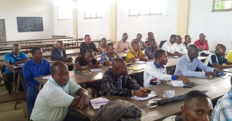 Tshopo/Éducation : les chefs d’établissements de Basoko formés à l’utilisation de l’application « Diplôme Cédé »