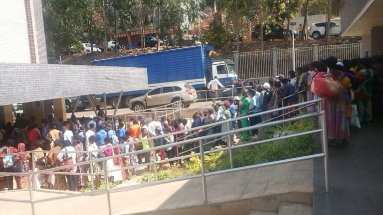 Sud-Kivu : la zone de santé de Nyangezi intensifie la sensibilisation avant la campagne de vaccination contre la rougeole, la rubéole et la poliomyélite