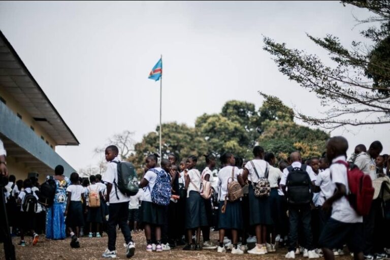 Mwenga : malgré la crise, la société civile appelle les parents à envoyer leurs enfants à l’école